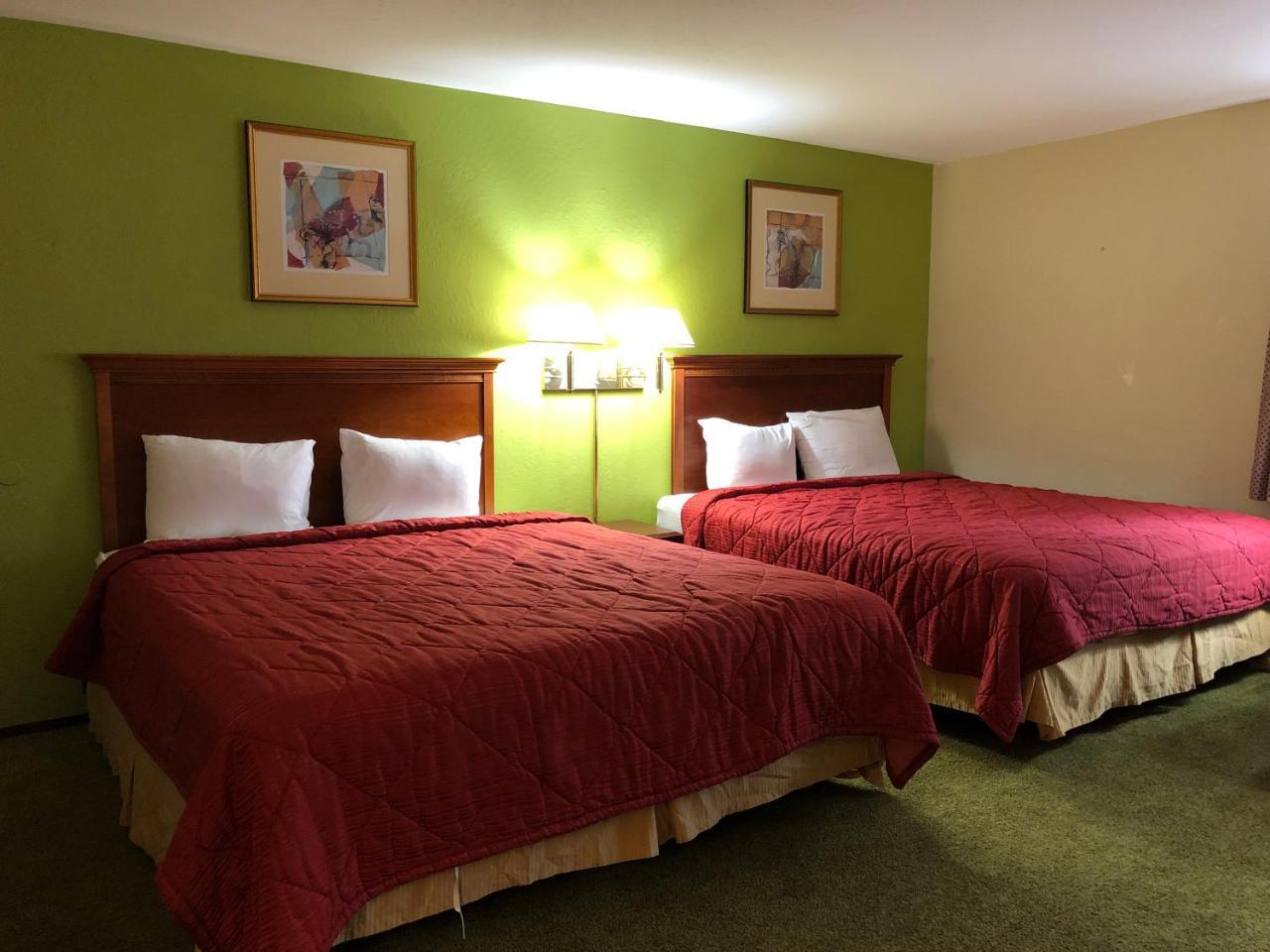Red Bluff Inn Екстериор снимка
